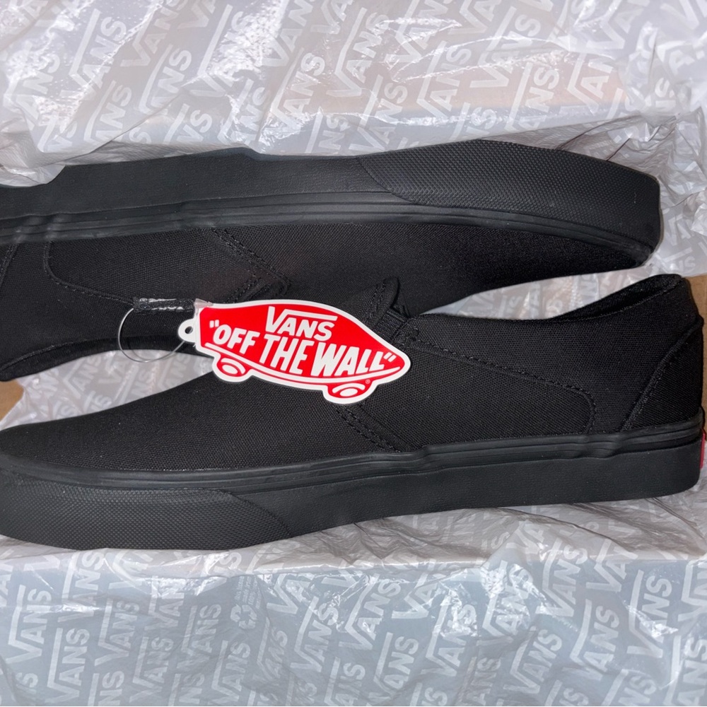 Vans Men's All-Black Canvas Sneakers